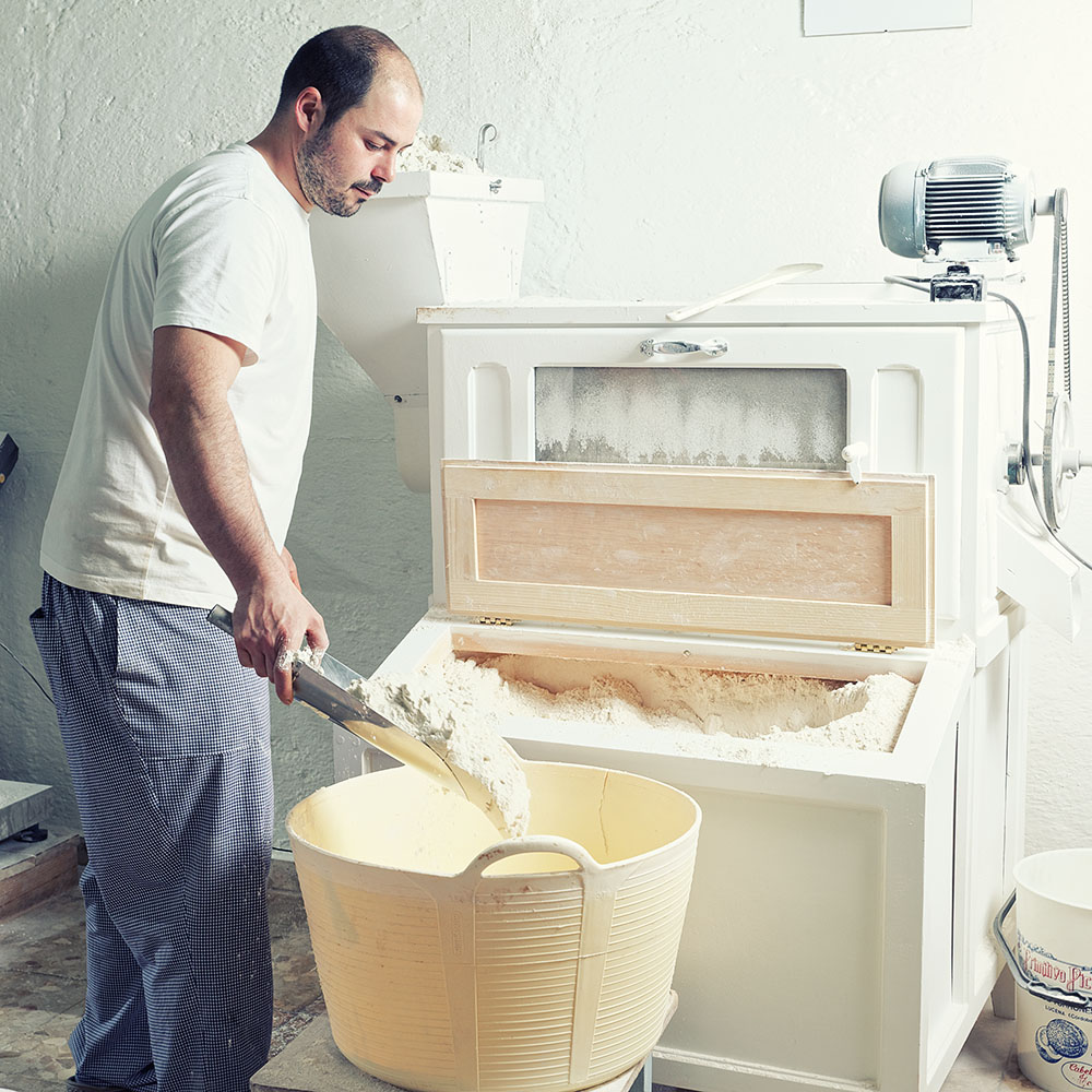 La Cercenedora del abuelo a&uacute;n en funcionamiento